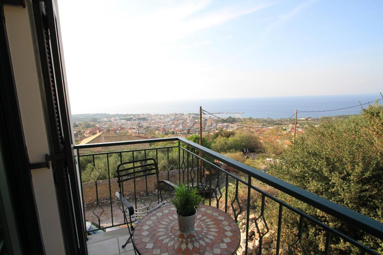 Kiparissia Castle & Sea View Villa Kyparissia Eksteriør billede